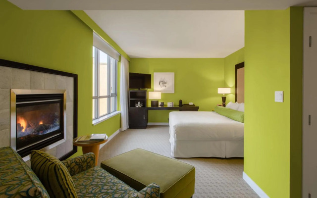 OPUS Hotel Vancouver