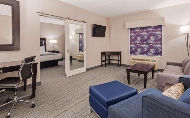 Best Western Plus Wilkes Barre-Scranton Airport Hotel