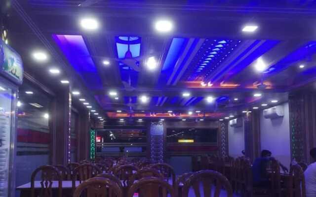 Hotel Diamond Palace