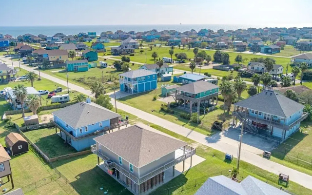 Life's A Beach 3 Bedroom Home