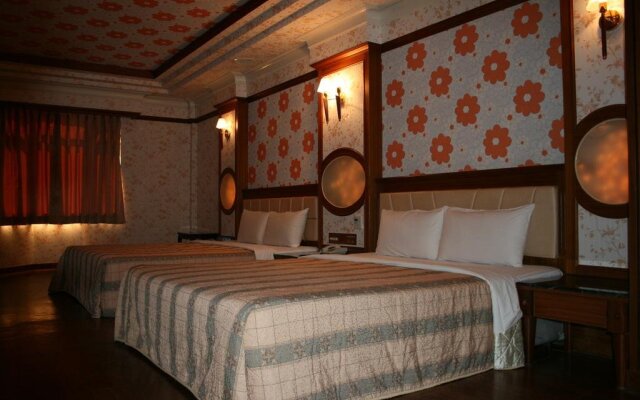Love-Shu Business Motel