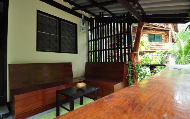 Phi Phi Backpacker - Hostel