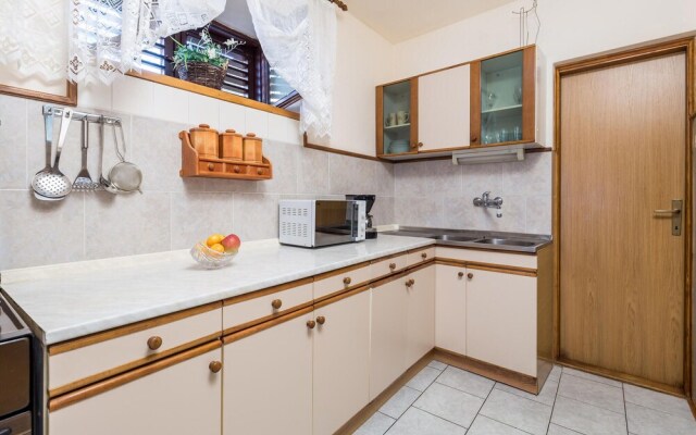 Awesome home in Senj with Jacuzzi, WiFi and 2 Bedrooms