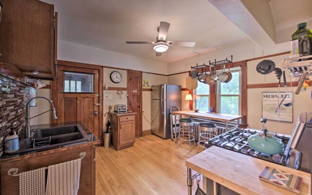 Chic Milwaukee Apartment in Hip Neighborhood!