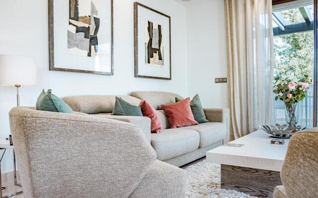 MDB19 - Penthouse near Puerto Banus. Families only