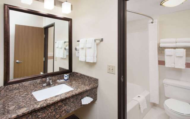 AmericInn by Wyndham Grundy Center