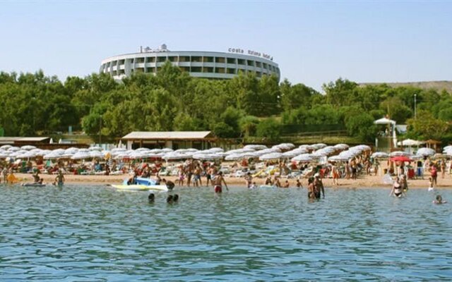 Costa Tiziana Resort