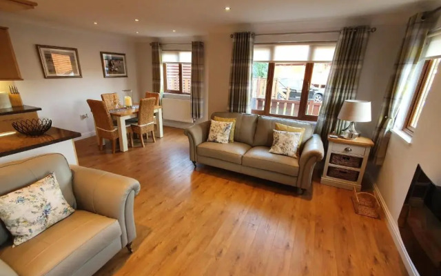 Stunning 2 Bedroom Pet Friendly Lodge