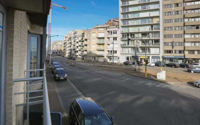 Sleek Stay by the Sea