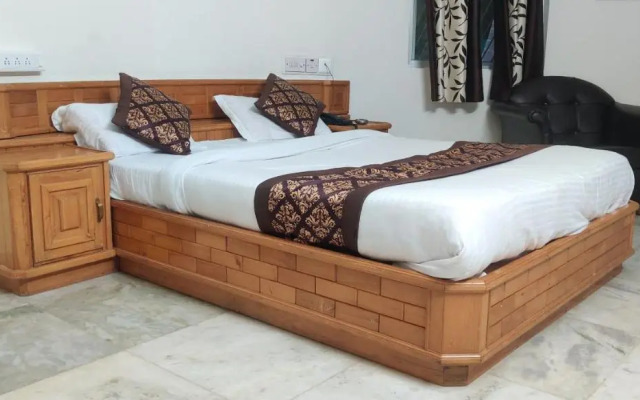 Stay Guru Resort Farm Villa