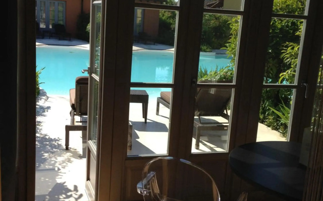Joia Hotel & Luxury Apartments