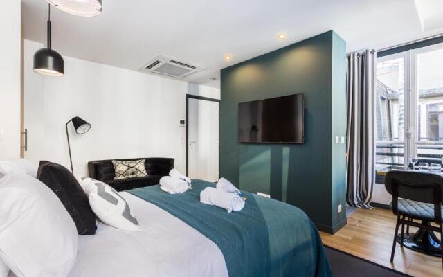 CMG Champs Elysées - Boetie 4DD