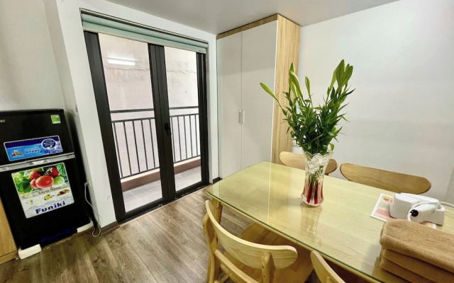 Era Apartment Khuc Thua Du