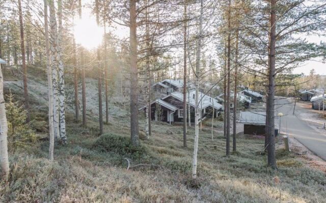 Lomaylläs f79 /palovaarankaarre 18b