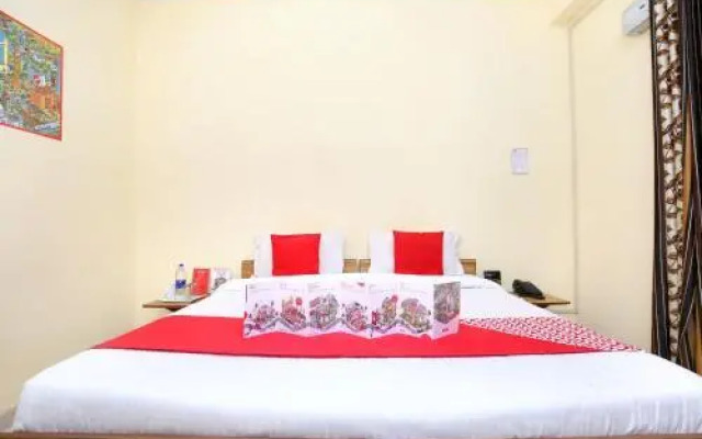 OYO 14823 Skyheights