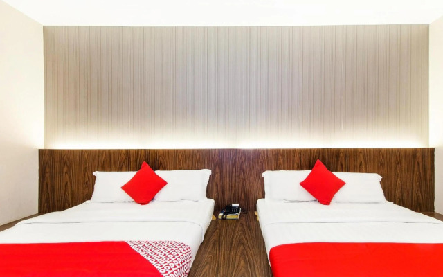Super OYO 340 Comfort Hotel