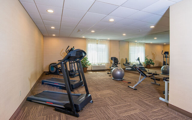 Hamden Hotel and Suites – Hamden New Haven