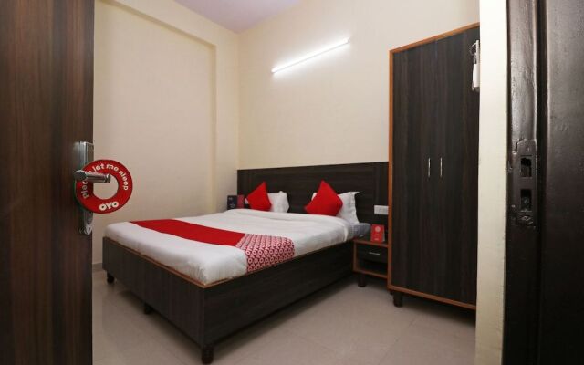 Oyo 23157 Grand Sudershan Hs