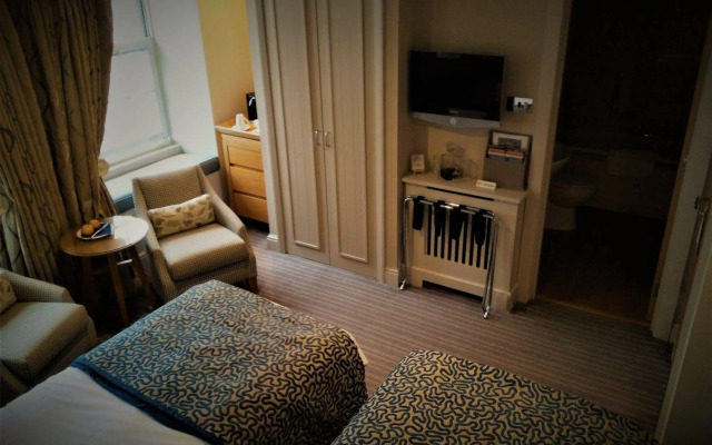 Braye Beach Hotel