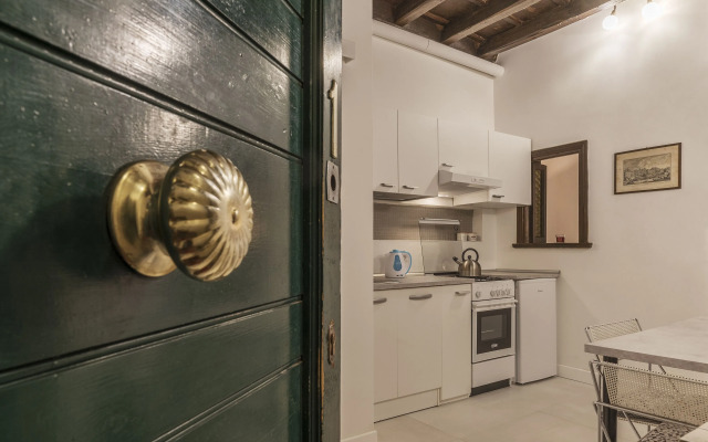 Fori Imperiali Elegant Apartment