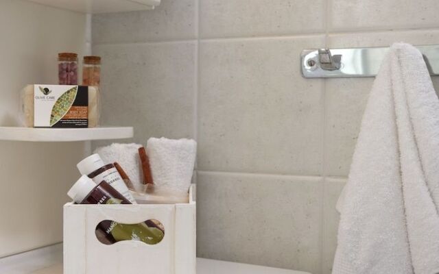 Rodanthi Hospitality