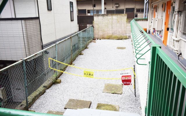 Oval Tokyo Otsuka 202