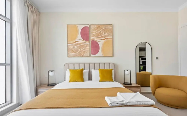 Silkhaus Pool Gym Exquisite Studio Art Gardens