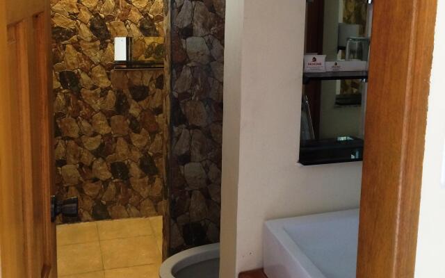 Montani Beach Resort Puerto Galera powered by Cocotel