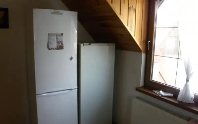 Pokoje nad Jeziorem Czos