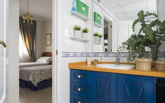 Alluring Apartment in Seville With Garden