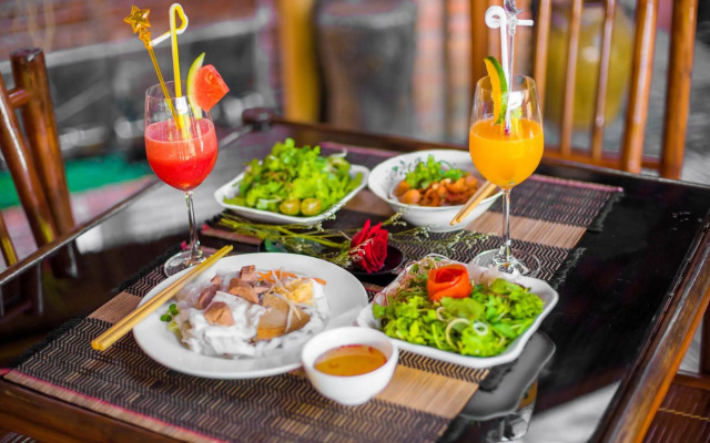 Calm House Hotel Hoi An