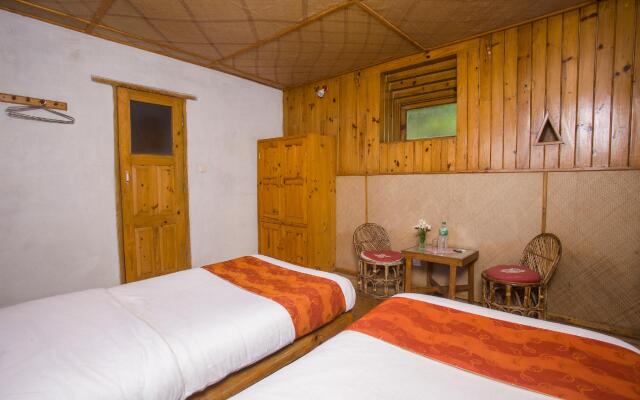 Everest Manla Resort