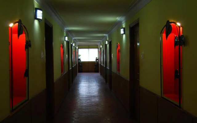 The Boulevard Hotel