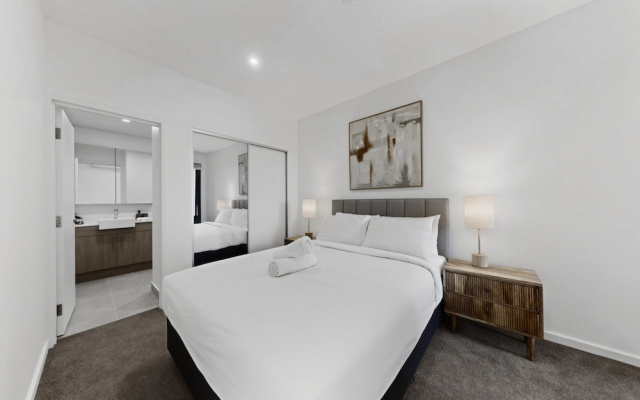 Brand New 2 Bed Apartment With City Views
