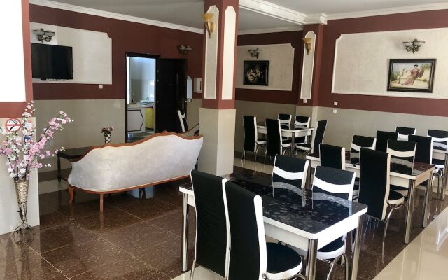 Hotel Ritsa