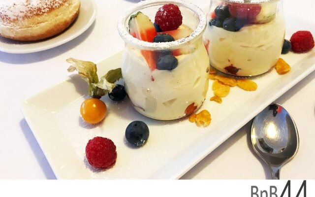 BnB44 Bed and Breakfast