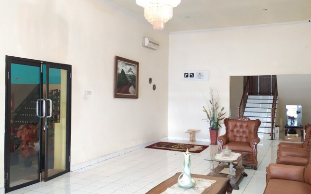 Pondok Ripuji by OYO Rooms