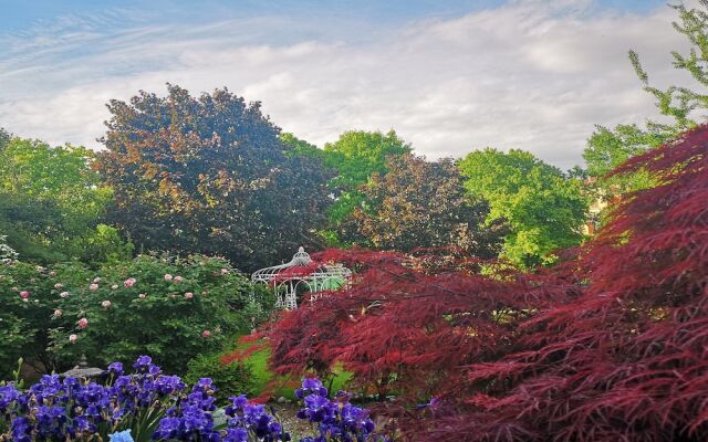 Room in Apartment - Villa Piera Holiday Home in Cremona Apartment With Independent Entrance