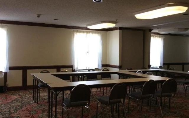 American Inn & Suites - High Point NC