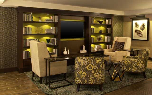 Sheraton Minneapolis West Hotel