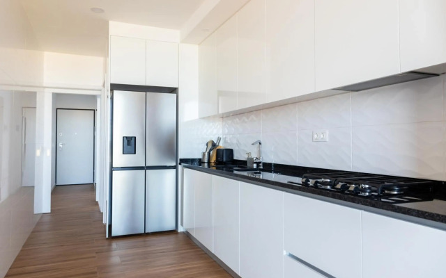 3 bdr aprt, stunning seaview, rooftop pool - LCGR