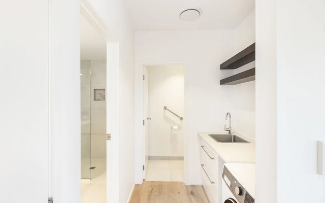 Sensational North Shore Retreat -Netflix