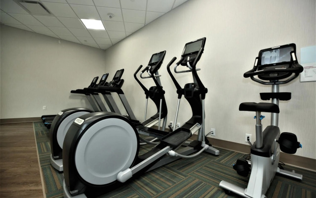 Holiday Inn Express & Suites Charlotte - South End by IHG
