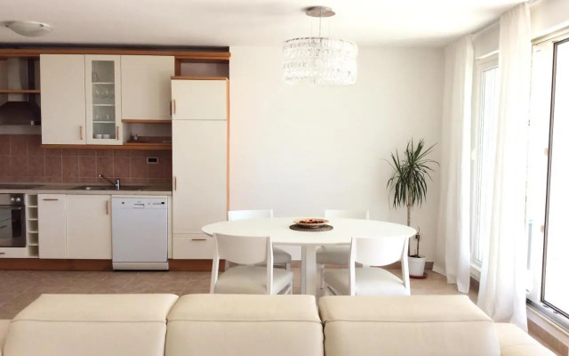 Apartment Lux View