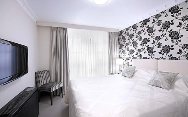 Mayfair House