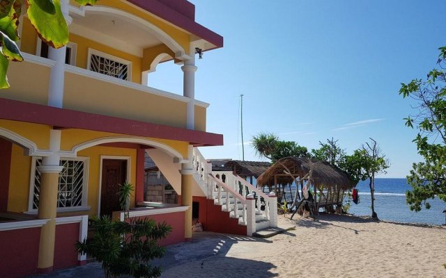Paz Patar Beach House Resort