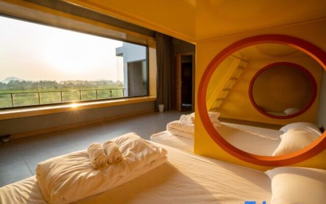 The Moon Huahin Pool Villa