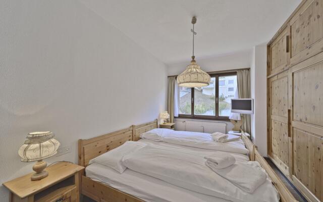 Chesa Arlas - St. Moritz-Chesa Arlas - St. Moritz