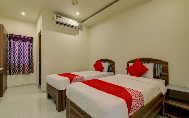 OYO 13584 Hotel Ruchi