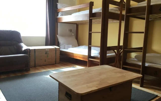 Castle-Wall-Inn - Hostel